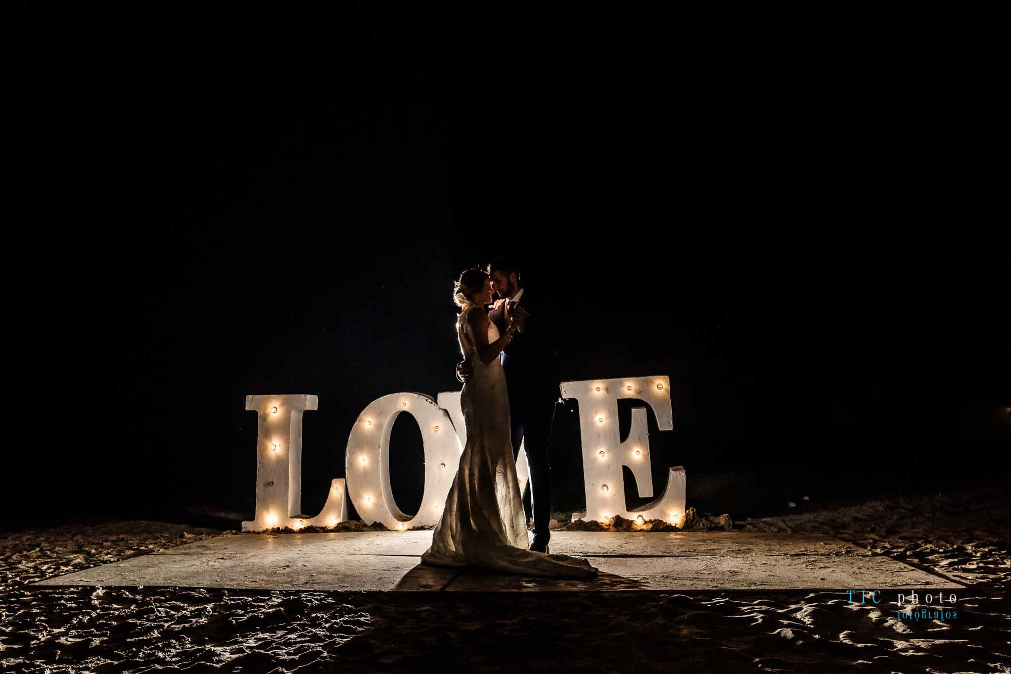 Boda en la playa. Eduardo & Uta. 2020 49