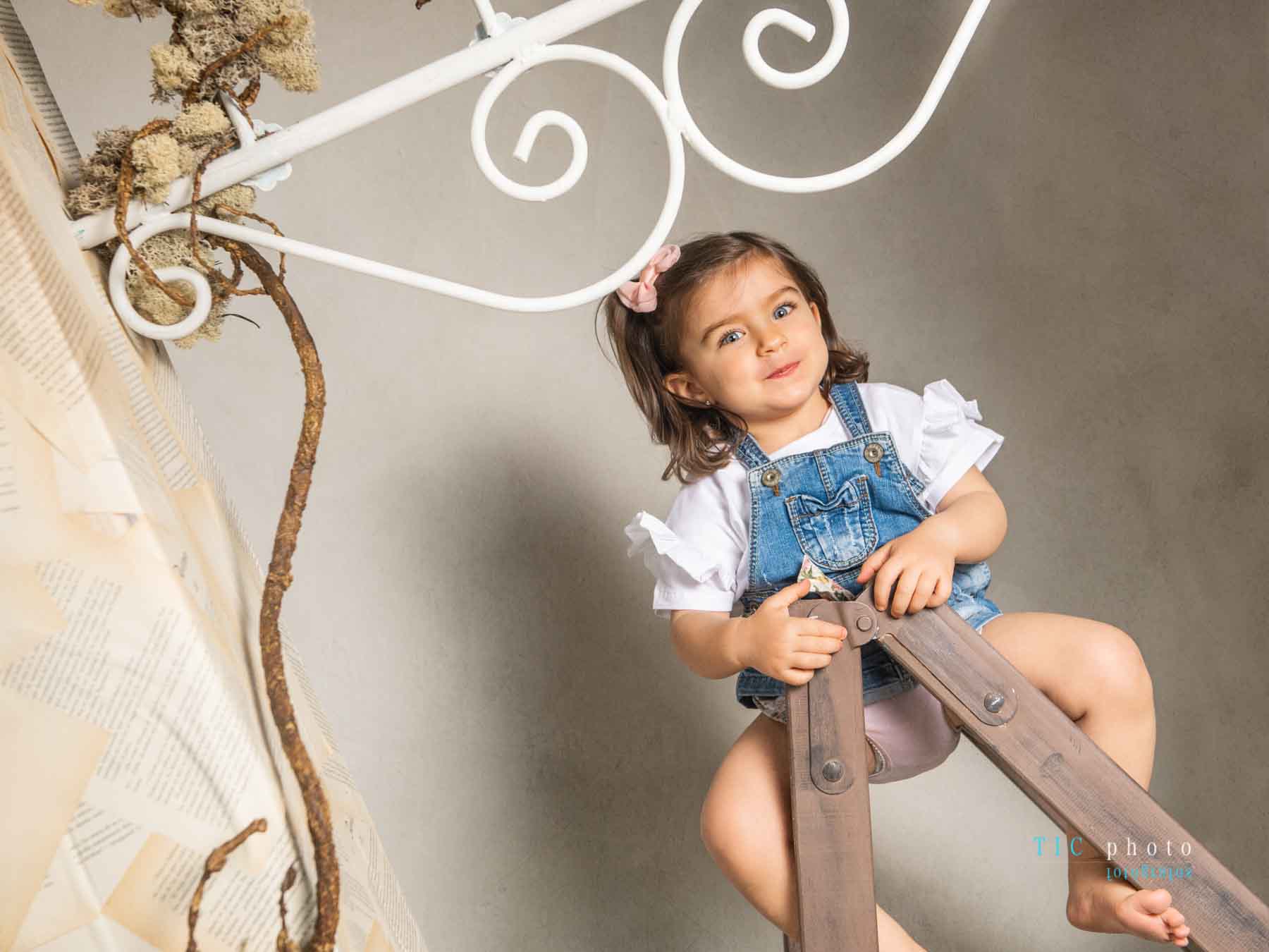 Fotos de estudio con 3 niños 6